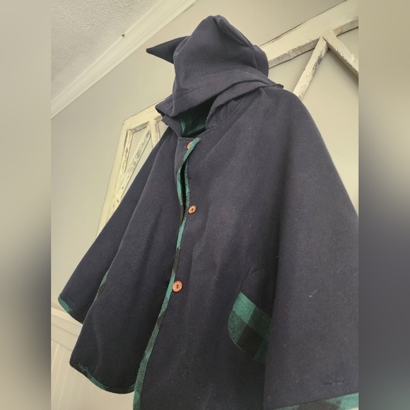 Lingchenyanyu Kitty Cat Cape Poncho With Plaid Trim Youth L/XL Cosplay Preppy - Picture 8 of 10